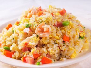 Cơm chiên thơm hải sản