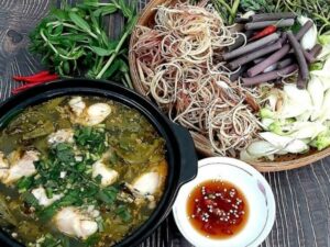 Lẩu ếch lá giang